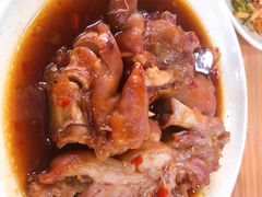 辛辣猪蹄-贤花饭店(城阳店)