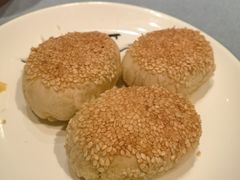 蟹壳黄-吴越荣记苏州菜·松鼠桂鱼 100% 活鱼现做(月光码头店)
