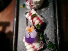 -韵秋荷(宝山龙湖天街店)