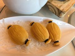 金枕榴莲酥-利苑酒家(合景国际金融广场店)