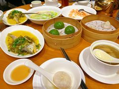 -乐忻皇朝(上海中心大厦店)
