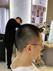 -PE SALON 