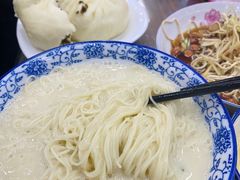 -雪琴面馆富安特色鱼汤面(城中花园店)