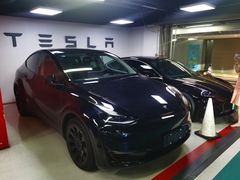 -TESLA 特斯拉(广州天环广场体验店)