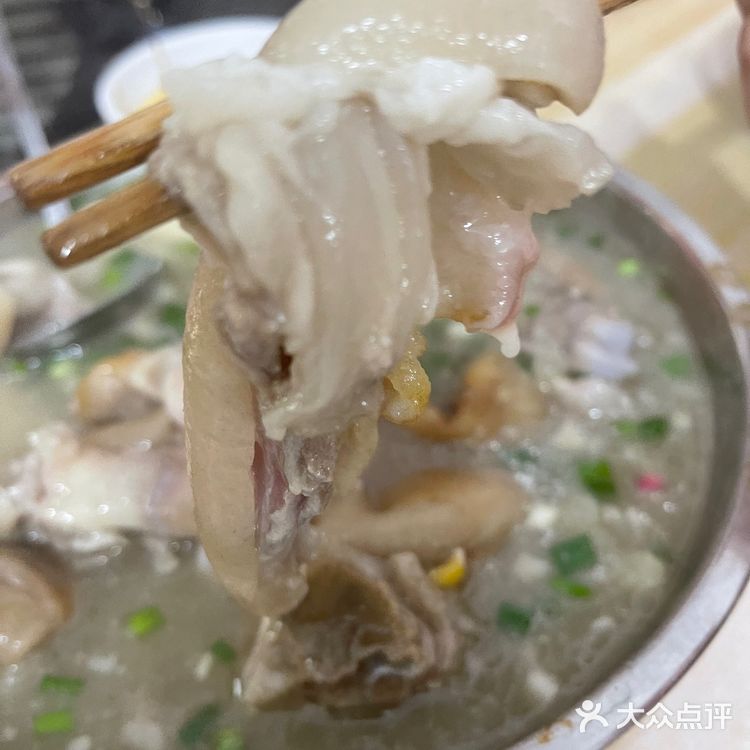 天星桥的蹄花汤