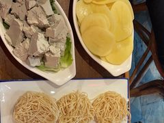 -老凯俚酸汤鱼(鸿通城店)