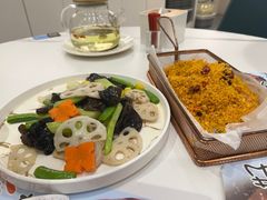 -粤小馆(天安云谷店)