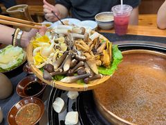 -阿山卓·野生菌火锅·纳西火塘烤肉