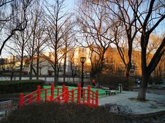 -玲珑塔公园