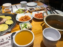 -唯成•韩国炭火烤肉 유성고기