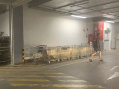 场地-宜家家居（上海徐汇商场店）-停车场