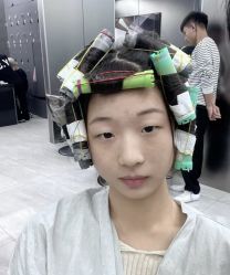 -Z.X HAIR SALON张新美业