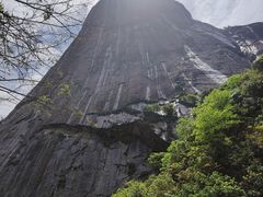 -鄣山大峡谷