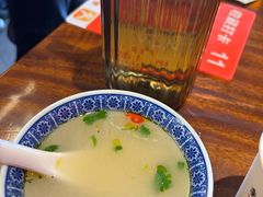 -李犟大爆鳝面·手工蟹黄包(湖滨西湖店)