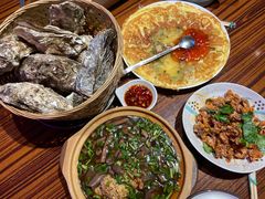 -蚝堡海鲜·威海菜·海肠捞饭·烧烤·亚洲吃蚝公司(幸福门店)