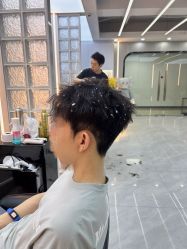 -赤道 Hair Salon
