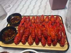 -肥肥虾庄·金牌油焖大虾(首义路店)