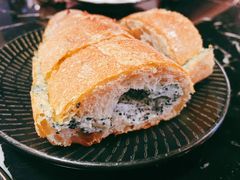 松露鱼籽法棍-Let's Taipei 非常烘焙(太古里店)
