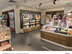 -泡泡玛特POPMART(崇文门国瑞城店)