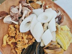 -芸鲜季·云南野生菌餐厅· 云南风物味研社(闵行店)