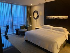 -青岛海尔洲际酒店