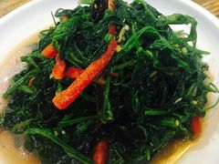 -壹阁胡羊焖饼(特色小吃街店)