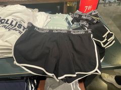 -Hollister(天环广场店)