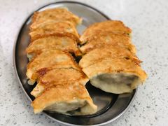 鲜肉韭菜煎饺-芬芳甜品(同福路店)