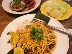-Ongtong Khaosoi Ari Branch