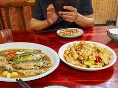 -芦茨金富饭庄·25年老字号·专做稻草鸡