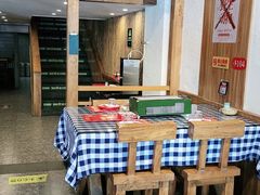 大堂-雪熊哈尔滨烧烤·精酿啤酒·砂锅(中央胜境店)