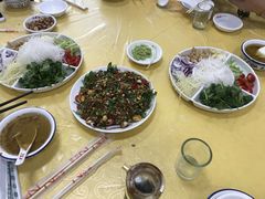 -官塘陈记鱼生·潮汕砂锅粥·牛肉火锅(潮枫路总店)