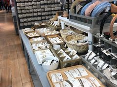 -三福时尚(三峡广场华夏银座店)