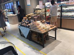 面包甜点陈列柜-盒马鲜生(皇庭广场店)
