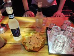 -喜鹊音乐酒馆(西街店)
