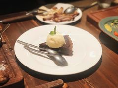 布朗尼配香草冰淇淋-HERB SPICE(来凤街店)