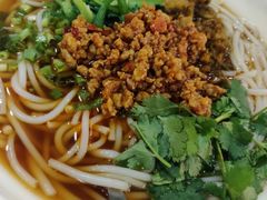 纯正云南小锅米线-遇见阿家村云南菜(魏公村店)