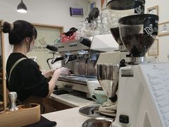 -白鹅咖啡(金城花园店)