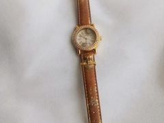 -爱革·洗衣改衣·洗鞋修鞋·洗包修包·奢侈品护理(宝地广场店)