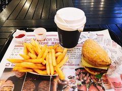 -The Habit Burger Grill 哈比特汉堡(爱琴海店)