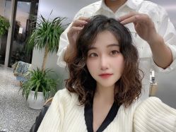 -Tloml salon