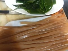-蜀滋香鲜鱼美蛙火锅(339店)