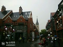 -钟书阁(松江泰晤士小镇店)