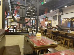 大堂-双燕楼·手工馄饨·汤面小吃(世纪汇店)