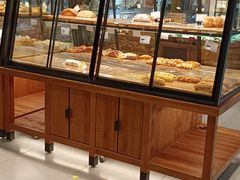 面包甜点陈列柜-格瑞思动物奶油生日蛋糕(圆融店)
