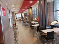 大堂-麦当劳(苏州火车站南广场店)