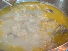 -鲜入围煮花胶鸡海鲜火锅