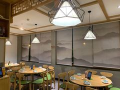 -兔行天下-鸿鹤鲜锅兔(中海国际店)