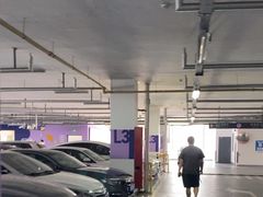 -百联南方购物中心·停车场