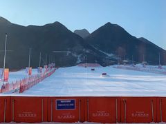 -荣盛康旅野三坡滑雪场